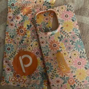 Loopy iPhone 14 Pro Floral Case